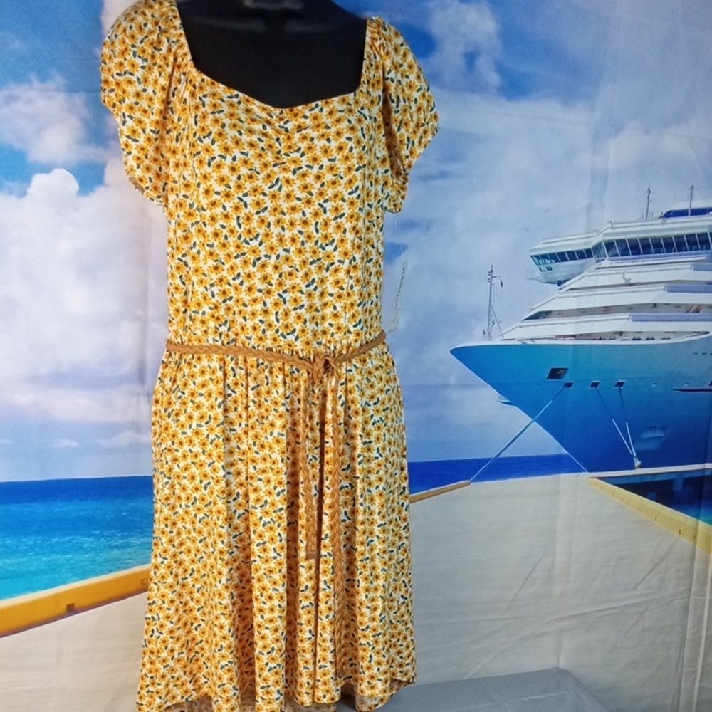 👕 🍒 Derek Heart Sunflower Print Dress